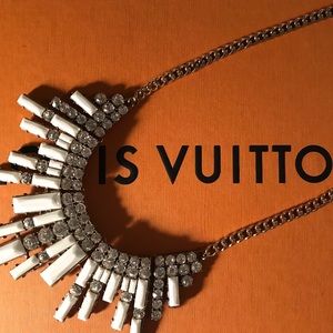 🚩 Sold 🚩🎉 Beaded Statement Necklace 🎉